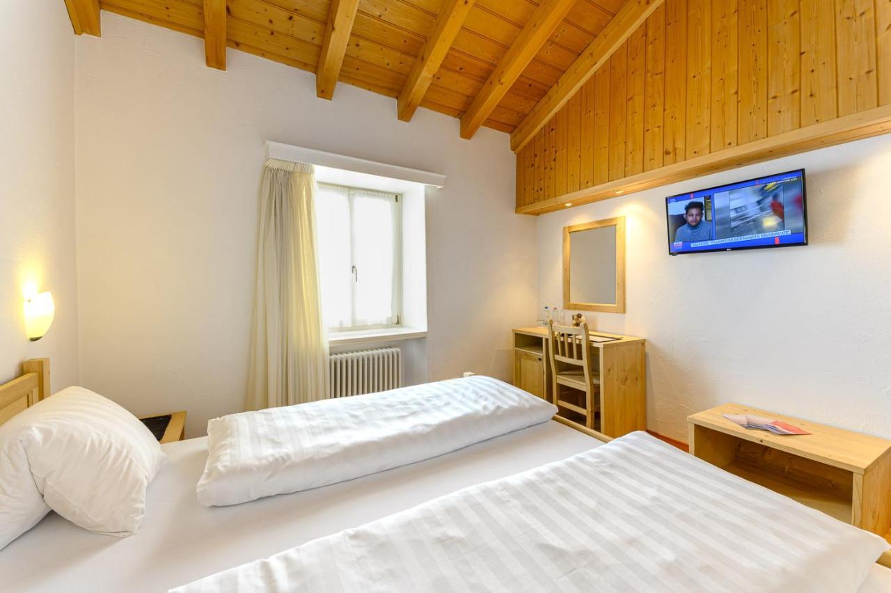 Hotel Centrale, Typically Swiss Poschiavo Exterior foto
