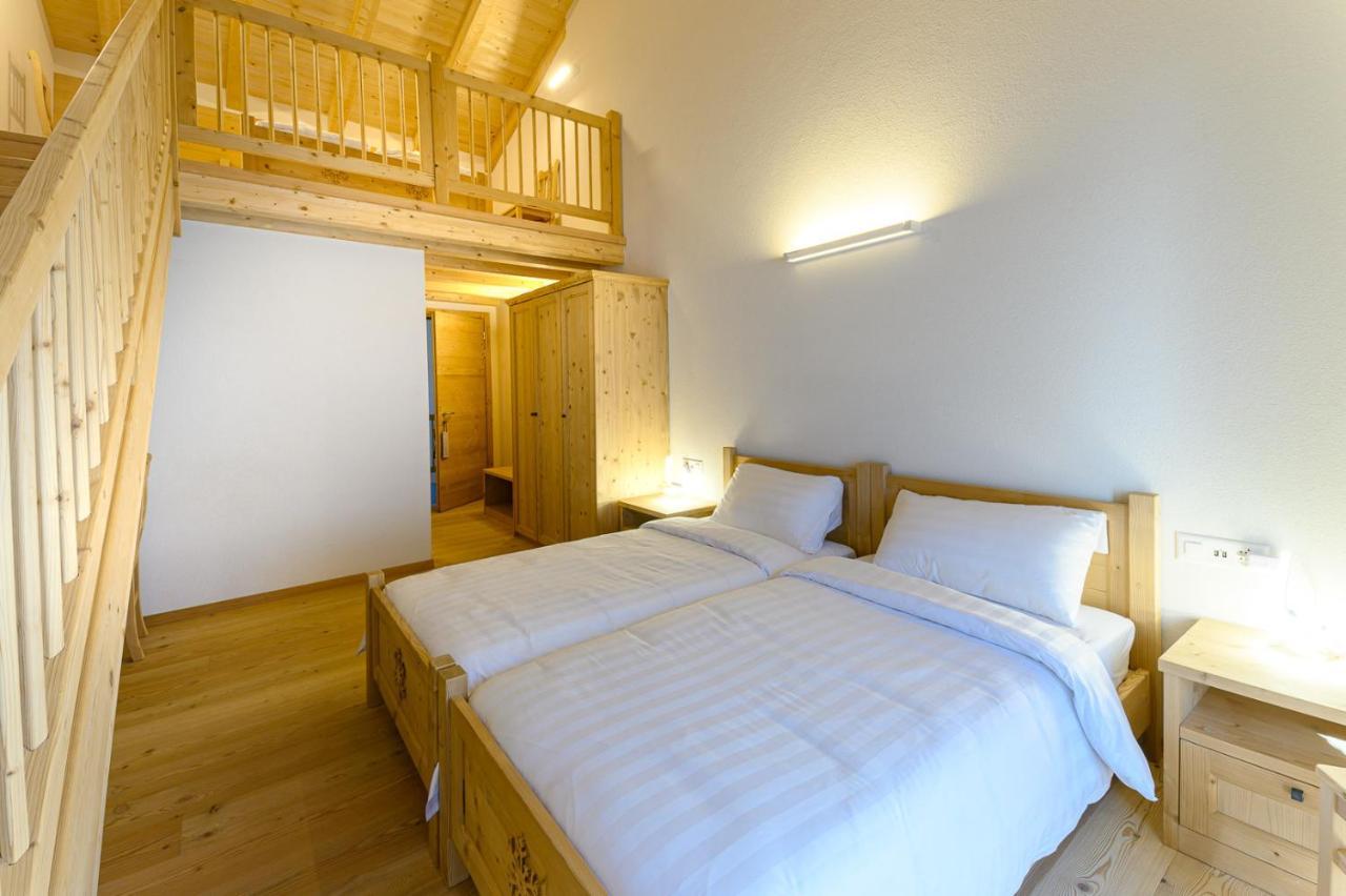 Hotel Centrale, Typically Swiss Poschiavo Exterior foto